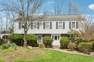 Knollwood Dr-1904-001.jpg
