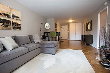 Sold by Jeff Weisbord Real Estate