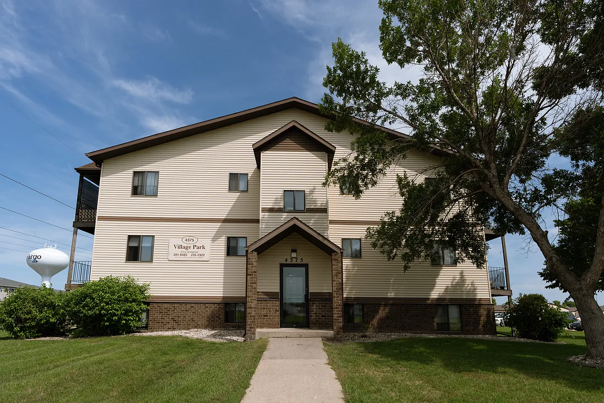 Building Photo - Village Park