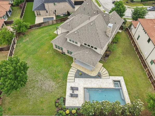 2731 Dames Ln, Irving, TX 75063