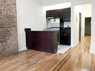 212 West 82nd Street