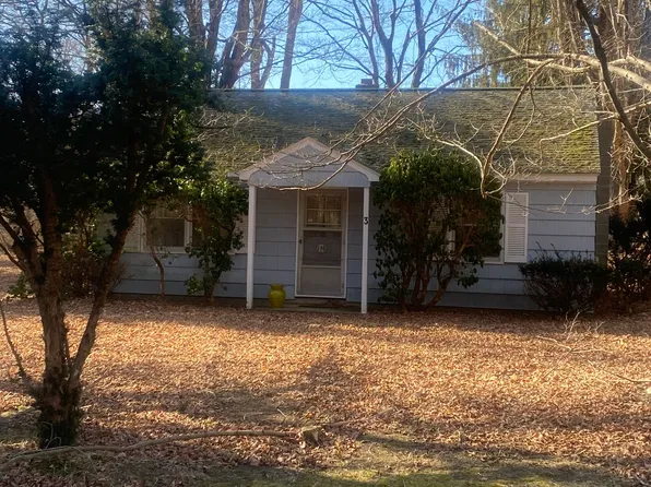 3 Jadon Drive, Old Lyme, CT 06371