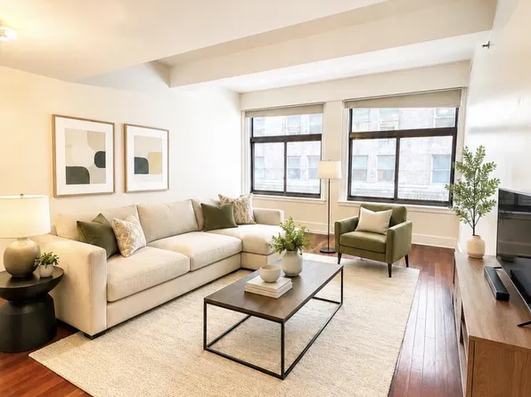 1500 Chestnut St APT 6D, Philadelphia, PA 19102