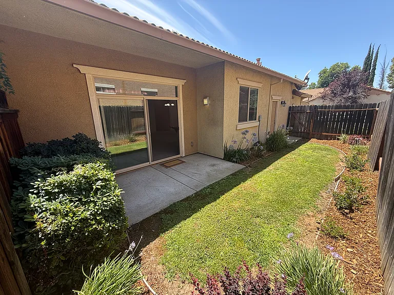 4700 Dewey Orchard Ct — Photo 15