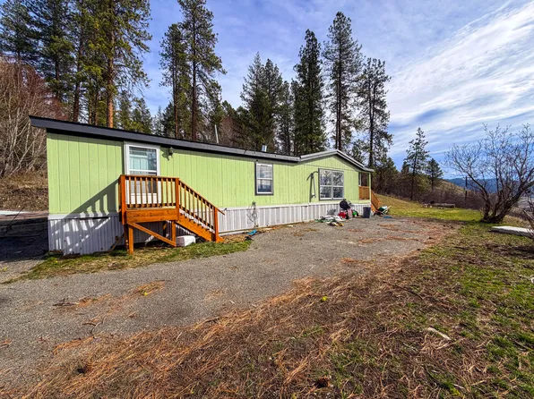 2897 McNitt Rd, Kettle Falls, WA 99141