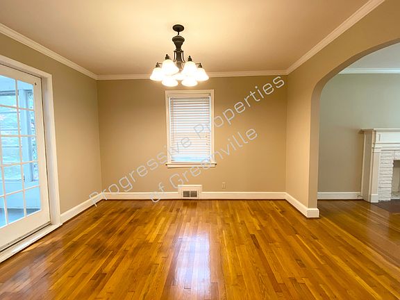 5th image of 308 Holmes Dr