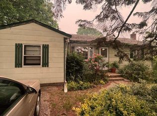 1057 Udall Rd, Bay Shore, NY 11706