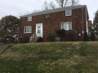 843 Macfarlane Dr, Pittsburgh, PA 15235