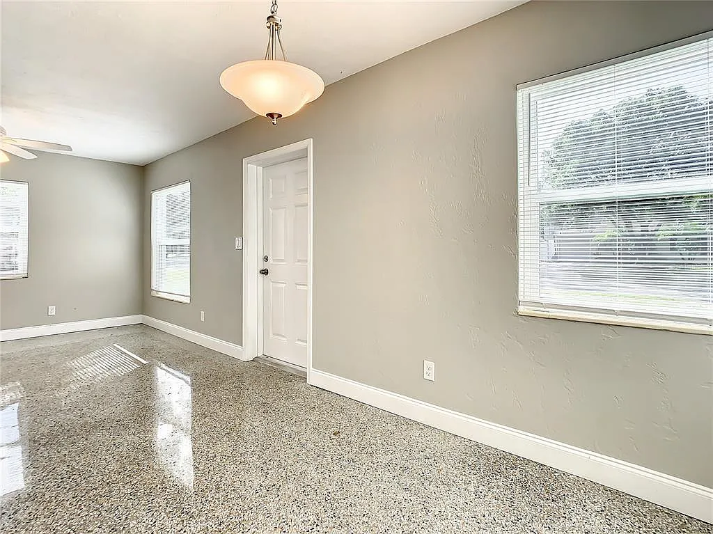 2 bed, 1.0 bath, 768 sqft, $2,100 — Photo 4
