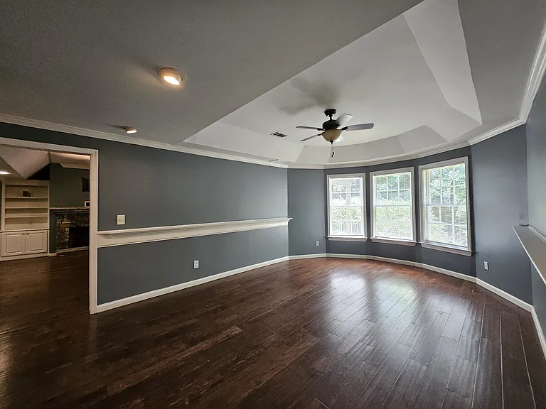 450 Eastbourne Way — Photo 24