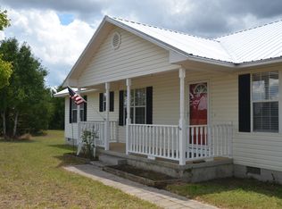 140 E Flournoy Rd, Hawkinsville, GA 31036