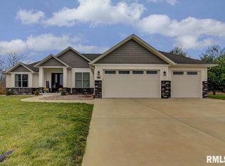 1009 Pheasant Run, Sherman, IL 62684