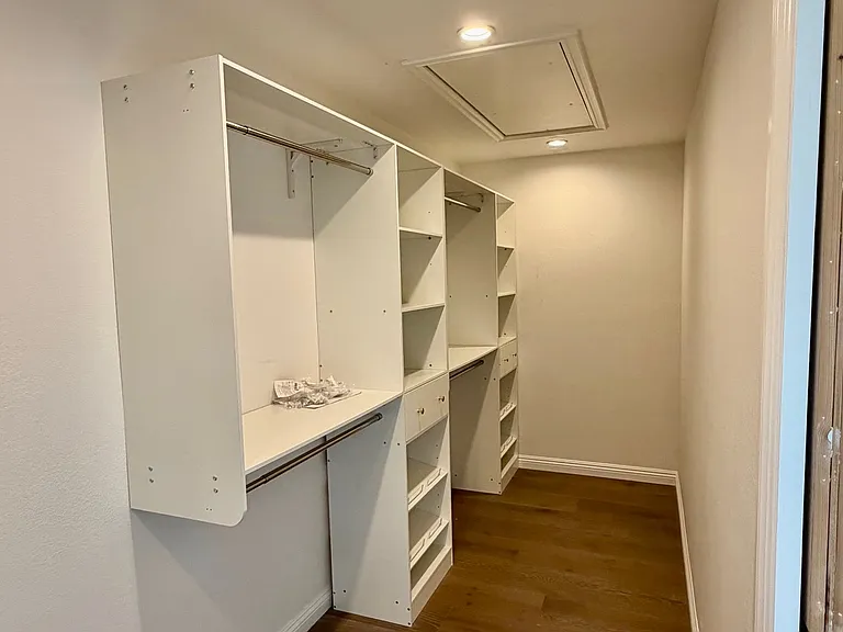 2229 E Chesterton St — Photo 14