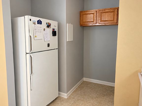 4th image of 3722 Kendall Ct