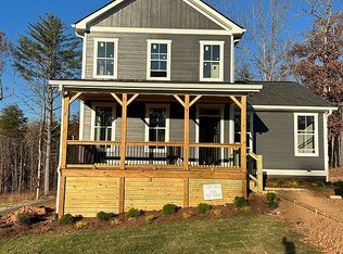 94 Boulder Ln, Cleveland, GA 30528