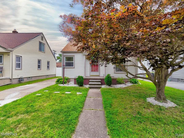 14656 Windermere St, Southgate, MI 48195