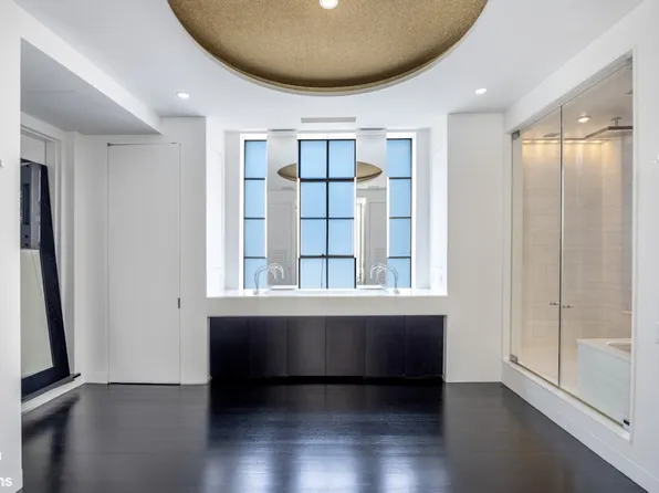 34 East 30th Street image 11 of 25