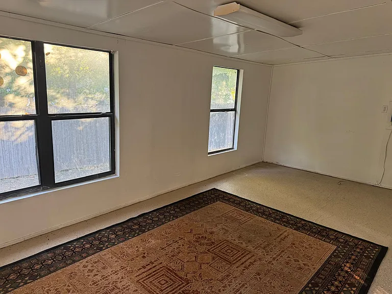 500 Island Ct — Photo 11