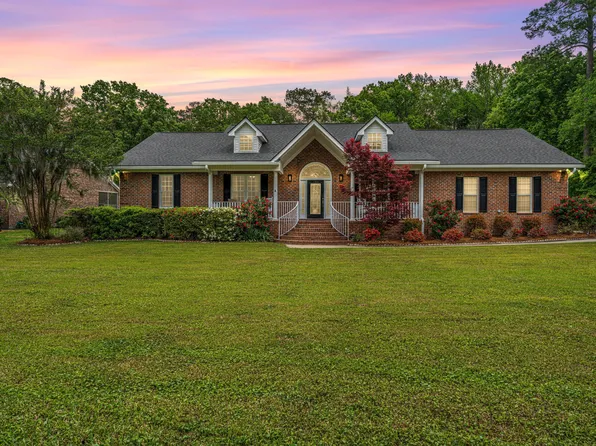 106 Lee St, Summerville, SC 29485