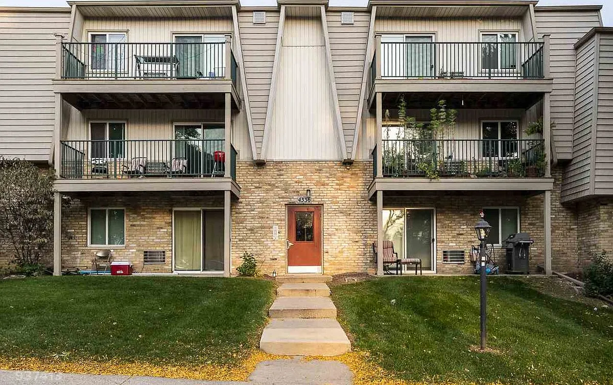 2 bed, 1.0 bath, 960 sqft, $1,450 — Photo 1