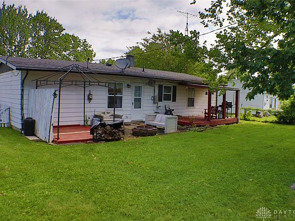 4th image of 1723 Hartley Ave
