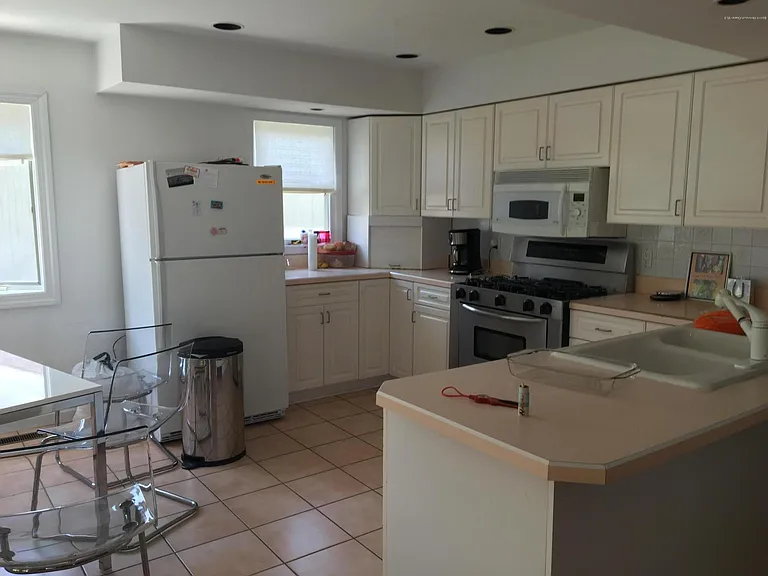 229 Overbrook Ave — Photo 4