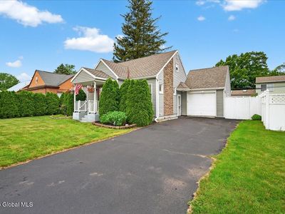 14 Grounds Place, Albany, NY, 12205