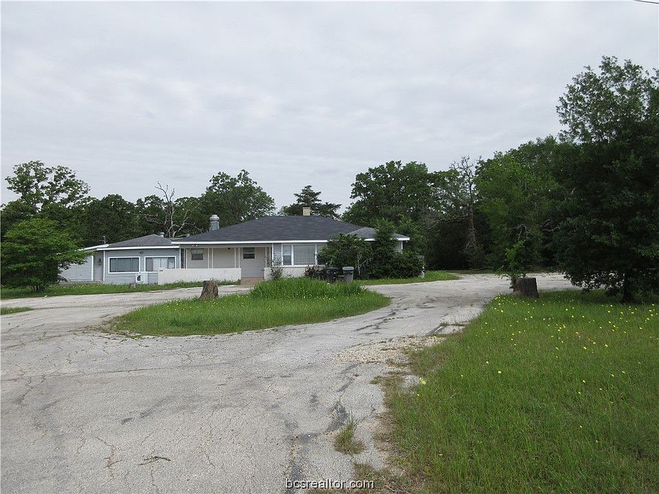 1st image of 4660B Raymond Stotzer Pkwy #A