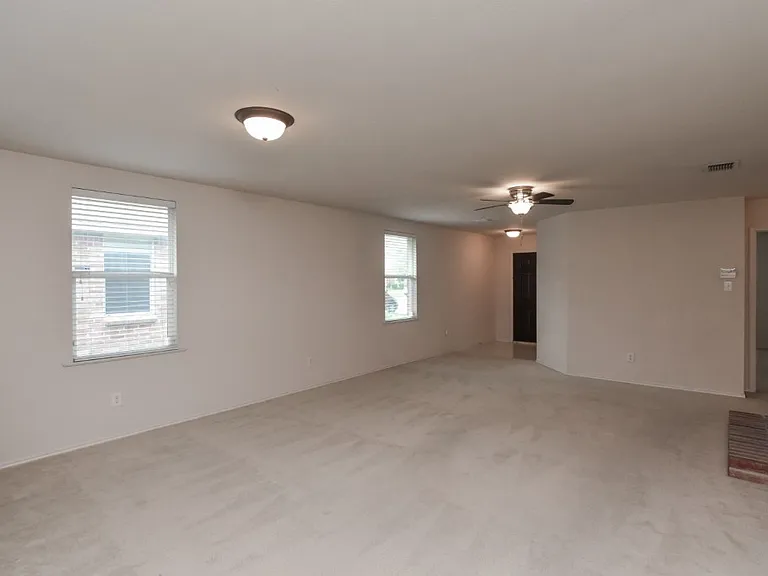 1105 Wyatt Earp Dr — Photo 9