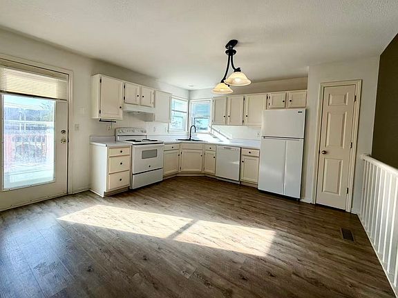 2nd image of 5111 NW 66th St