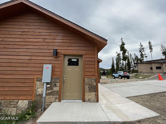 4th image of 52 Mad Moose Lane