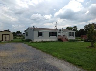 966 Miller Farm Rd, New Paris, PA 15554