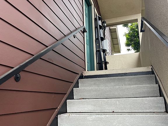 5th image of 1455 E 36th St APT 208