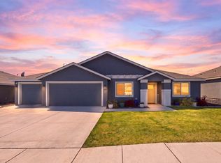 4422 Kitimat Ln, Pasco, WA 99301