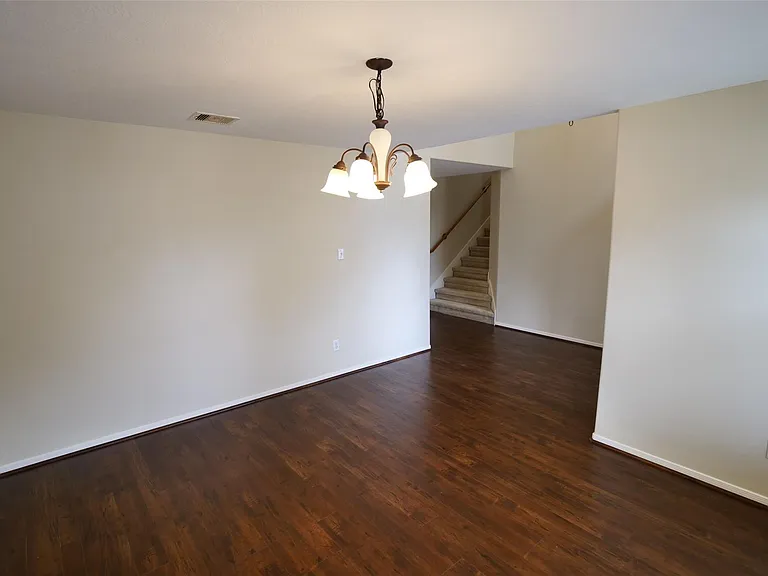24731 Cobble Canyon Ln — Photo 8
