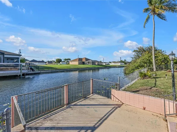 1942 SW 2nd Pl, Cape Coral, FL 33991
