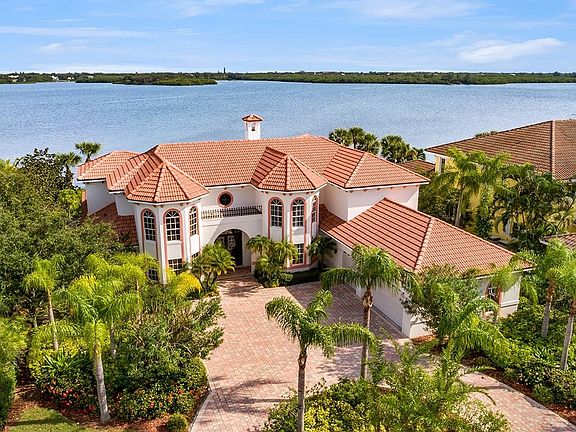 3rd image of 5210 Saint Andrews Island Dr