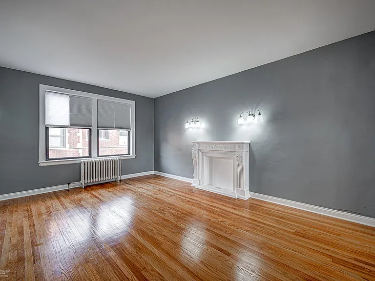 2048 E 69th St #3B — Photo 7