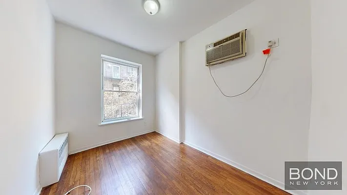 Rented by Bond New York | media 21