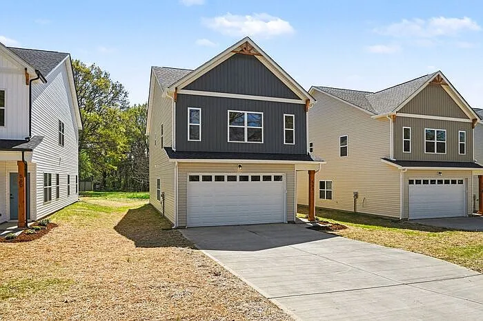 4 bed, 2.5 bath, 1970 sqft, $2,650 — Photo 4