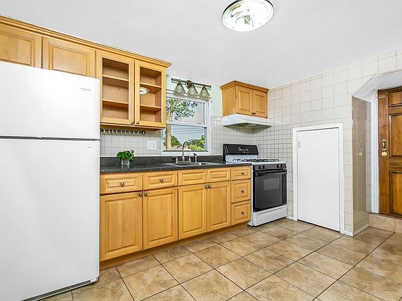 2nd image of 6516 168th St