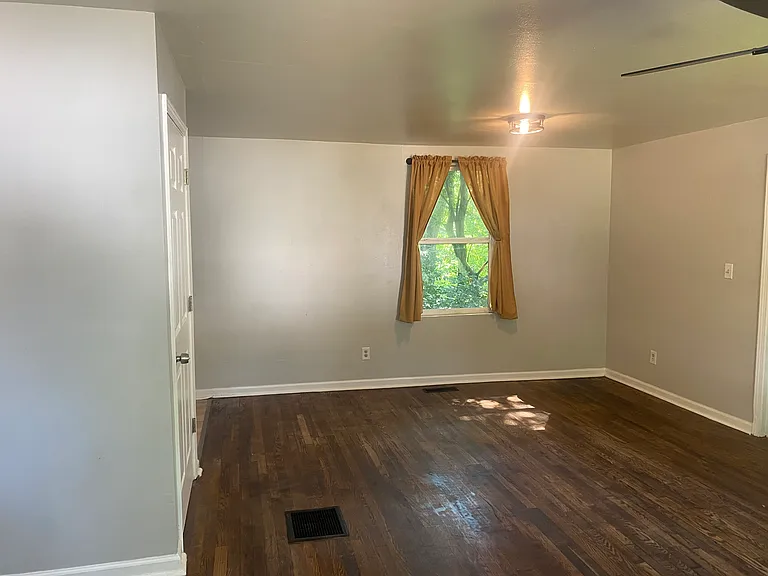 657 Northview Dr — Photo 13