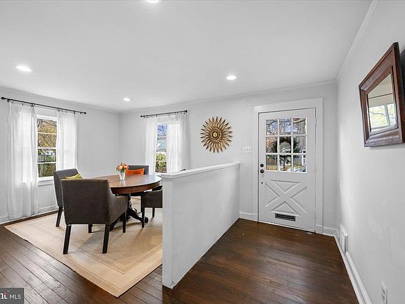 3rd image of 3010 Fayette Rd