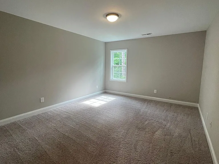 1000 Onsville Dr — Photo 26