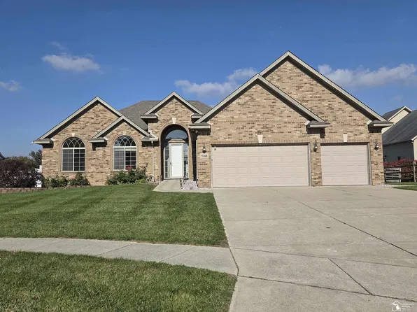 5160 Applewood Cir, Monroe, MI 48161