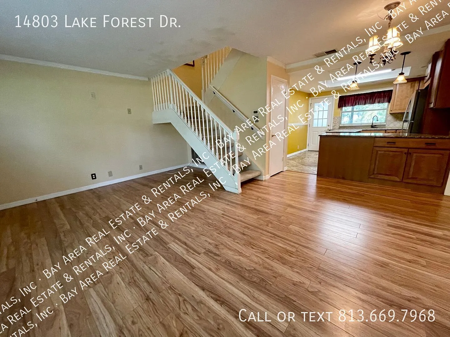 Lake Forest 3 Bedroom 1.5 Bathrooms — Photo 4