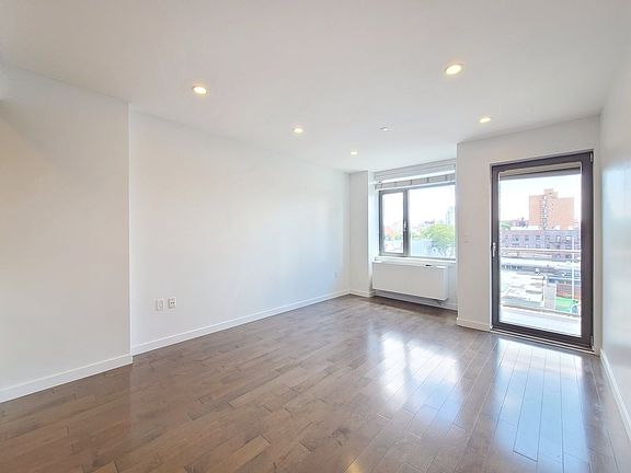 3rd image of 3040 21st St APT 306
