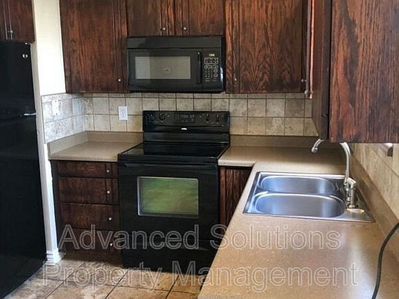 4th image of 4112 S Sunnypark Ln