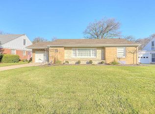 2412 Barrington Pl, Rockford, IL 61107