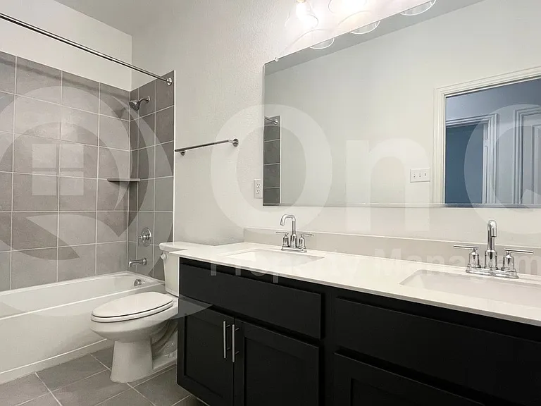 7529 Regal Ln — Photo 20